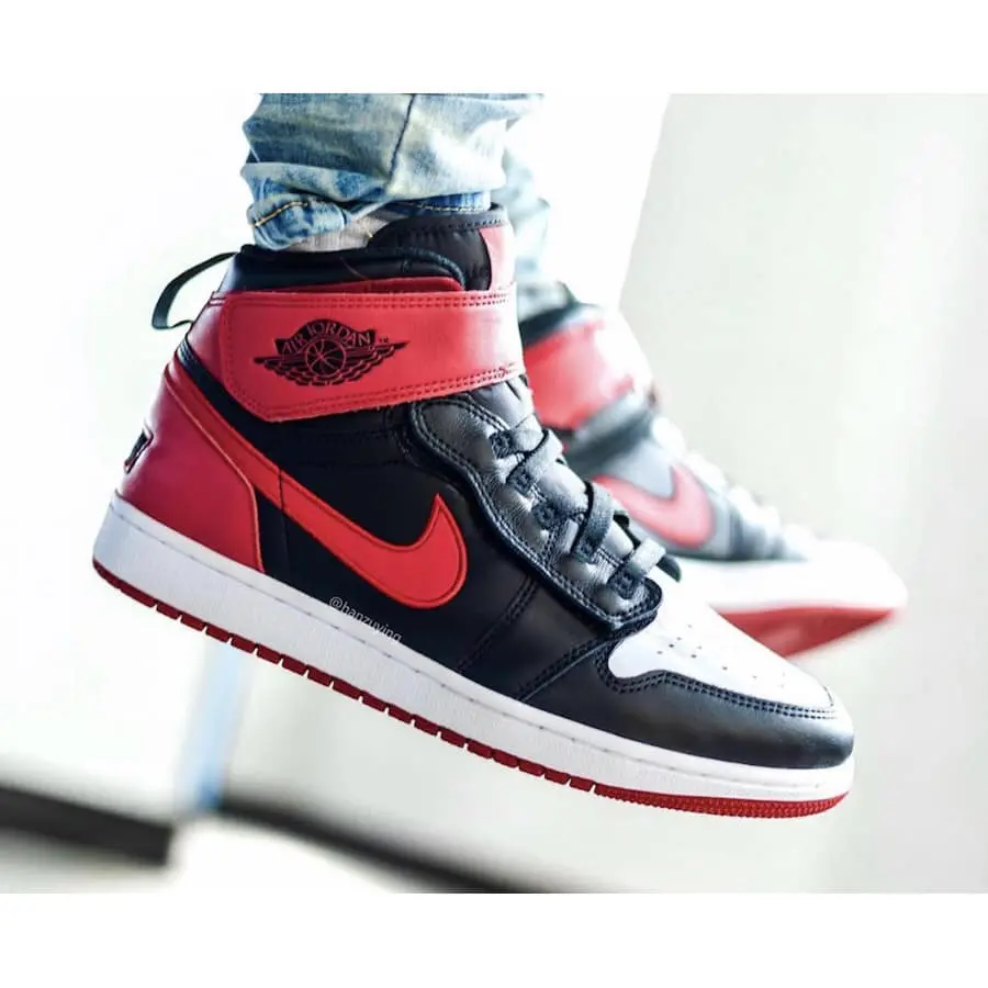 Alternative view of Giày Nike Air Jordan 1 High FlyEase GS 'Black Gym Red' CT4897-001