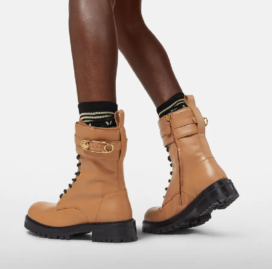 Alternative view of Giày Versace Safety Pin Leather Boots DST419E-DVTA3-1K26V