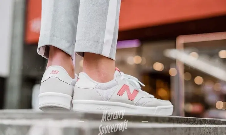 Giày New Balance 300 White Rose WRT300RP - Ảnh 3