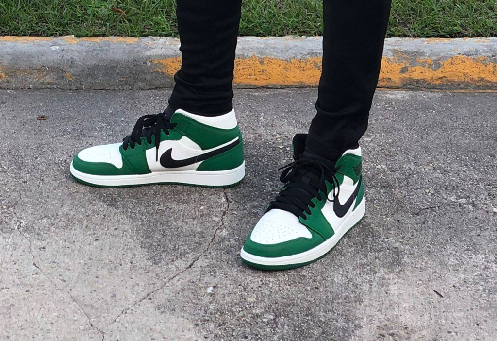 Giày Nike Air Jordan 1 Mid 'Pine Green' 852542-301 - Ảnh 4