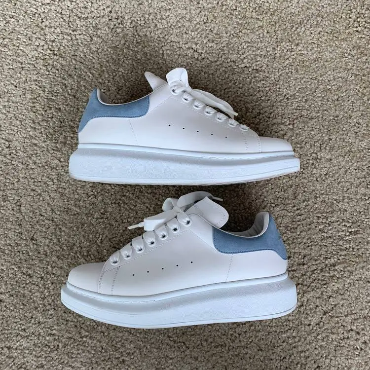 Alternative view of Giày Alexander McQueen Wmns Oversized Sneaker 'White Dream Blue' 553770-WHGP7-9048