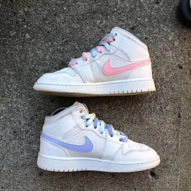 Alternative view of Giày Nike Air Jordan 1 Mid GG 'Phantom' 555112-035