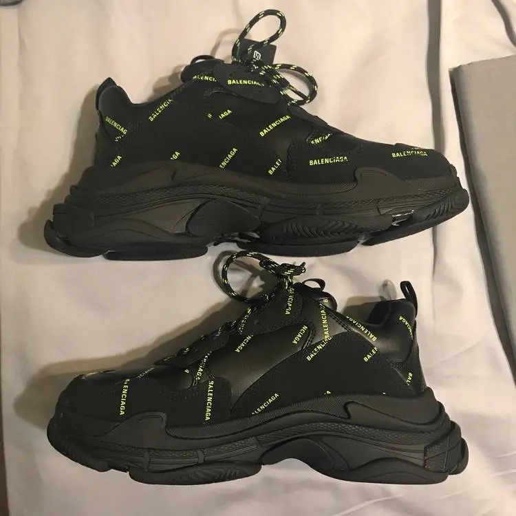 Alternative view of Giày Balenciaga Triple S Sneaker Allover Logo Black Fluo Yellow 536737 W2FA1 1070
