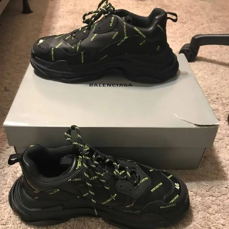 Giày Balenciaga Triple S Sneaker Allover Logo Black Fluo Yellow 536737 W2FA1 1070 - Ảnh 3