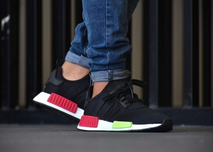 Giày Adidas NMD R1 Core Black Energy Pink EE5100 - Ảnh 2