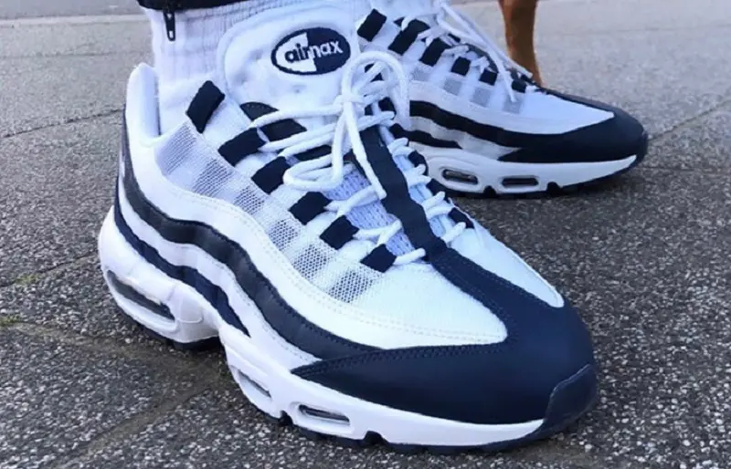 Alternative view of Giày Nike Air Max 95 Essential 'White Navy' CI3705-400