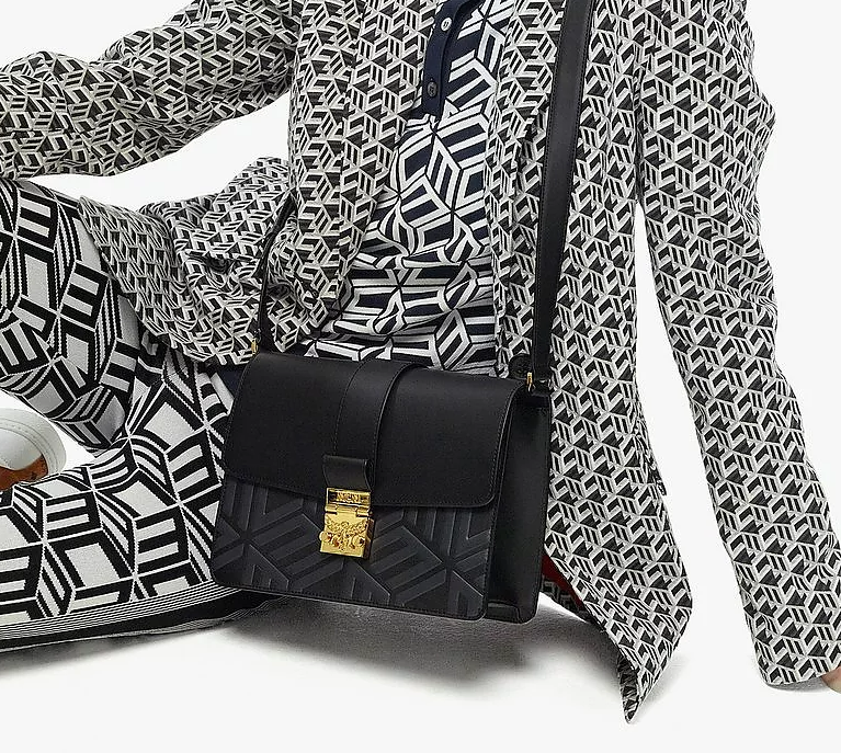 Túi MCM Tracy Shoulder Bag in Cubic Logo Leather MWSCSXT03BK001 - Ảnh 5