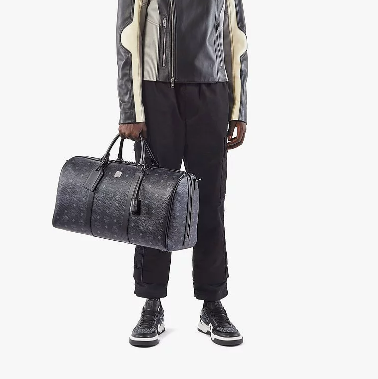 Túi MCM Traveler Weekender Bag in Visetos MMVAAVY02BK001 - Ảnh 6