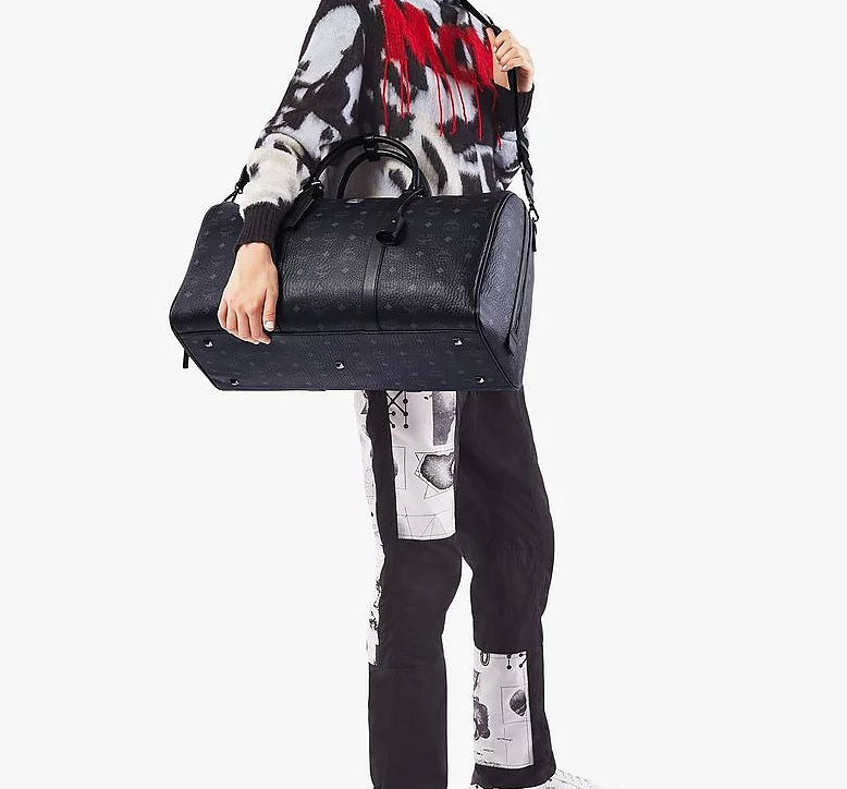 Túi MCM Traveler Weekender Bag in Visetos MMVAAVY02BK001 - Ảnh 5
