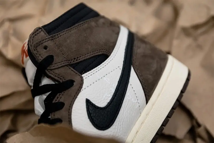 Giày Nike Travis Scott x Air Jordan 1 Retro High OG 'Mocha' CD4487-100 - Ảnh 6