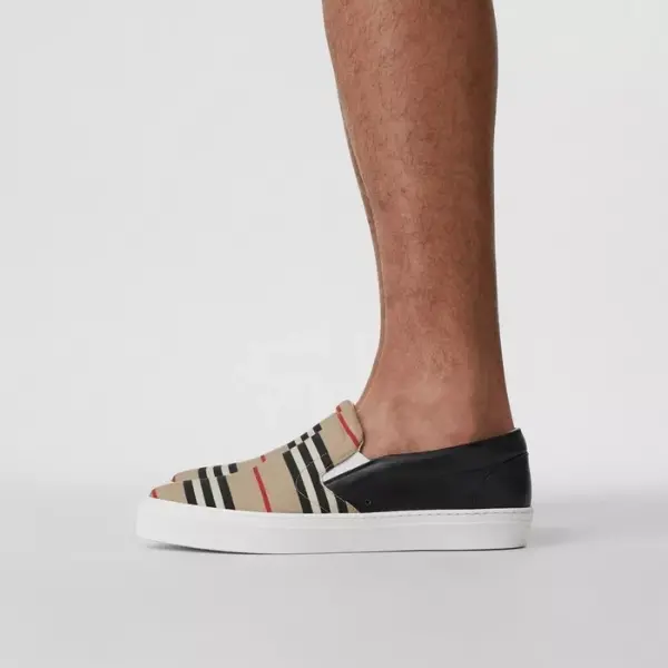 Alternative view of Giày Burberry Beige & Black Icon Stripe Thompson 80372761