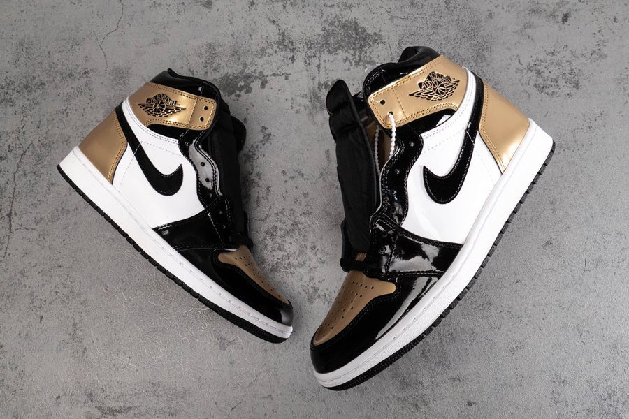 Giày Nike Air Jordan 1 Retro High OG NRG 'Gold Toe' 861428-007 - Ảnh 2