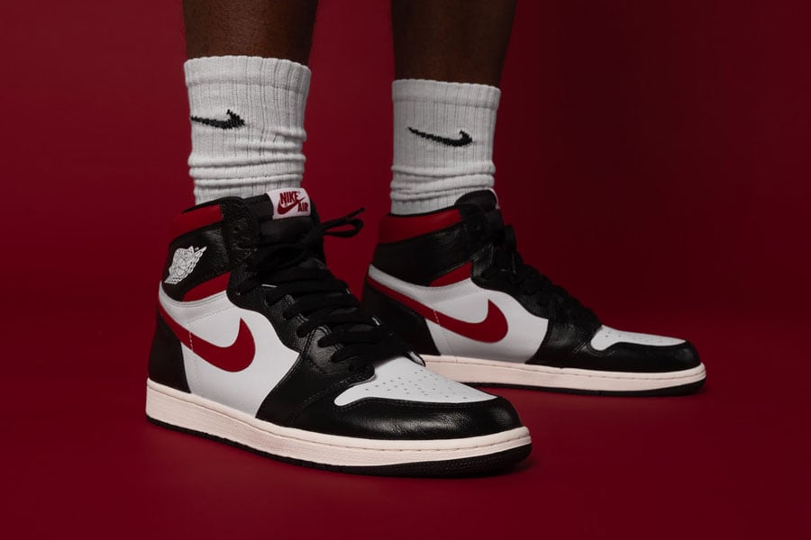 Giày Nike Air Jordan 1 Retro High 'Black Gym Red' 555088-061 - Ảnh 6