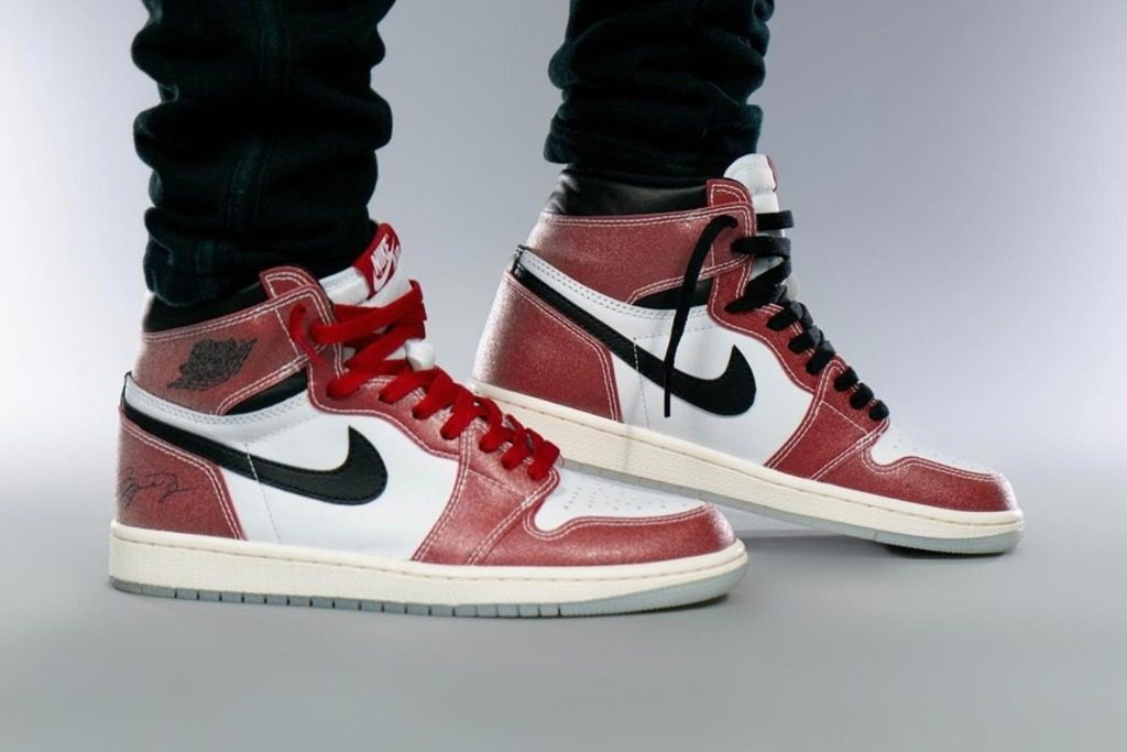 Giày Nike Trophy Room x Air Jordan 1 Retro High OG SP 'Chicago' DA2728-100 - Ảnh 3