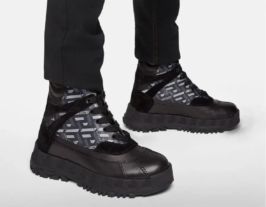 Alternative view of Giày Versace Greca Rhegis La Greca Print Boots Black 1001955-1A01745-5B240