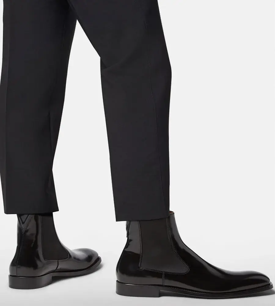 Alternative view of Giày Versace V Leather Boots Black 1000786-1A00695-1B000