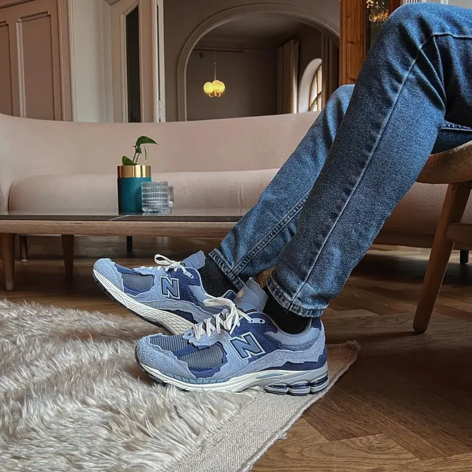 Alternative view of Giày New Balance 2002R 'Light Arctic Grey Purple' M2002RDI