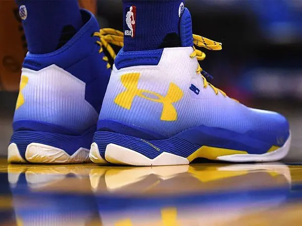 Alternative view of Giày Under Armour Curry 2.5 '73-9' 1274425-103