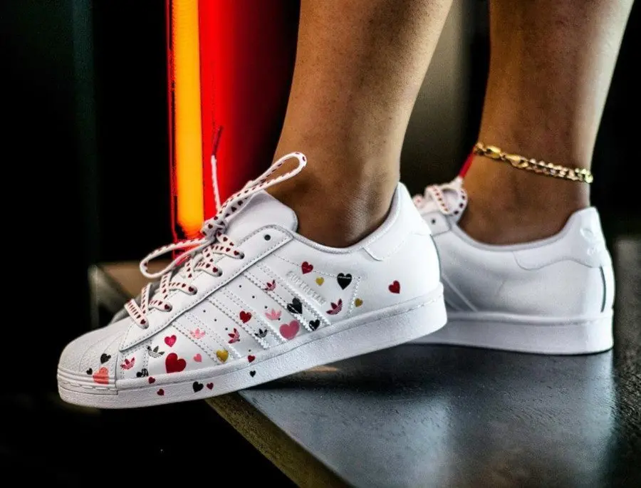 Giày Adidas Superstar Valentines Day 2020 'Splash Heart' FV3289 - Ảnh 3