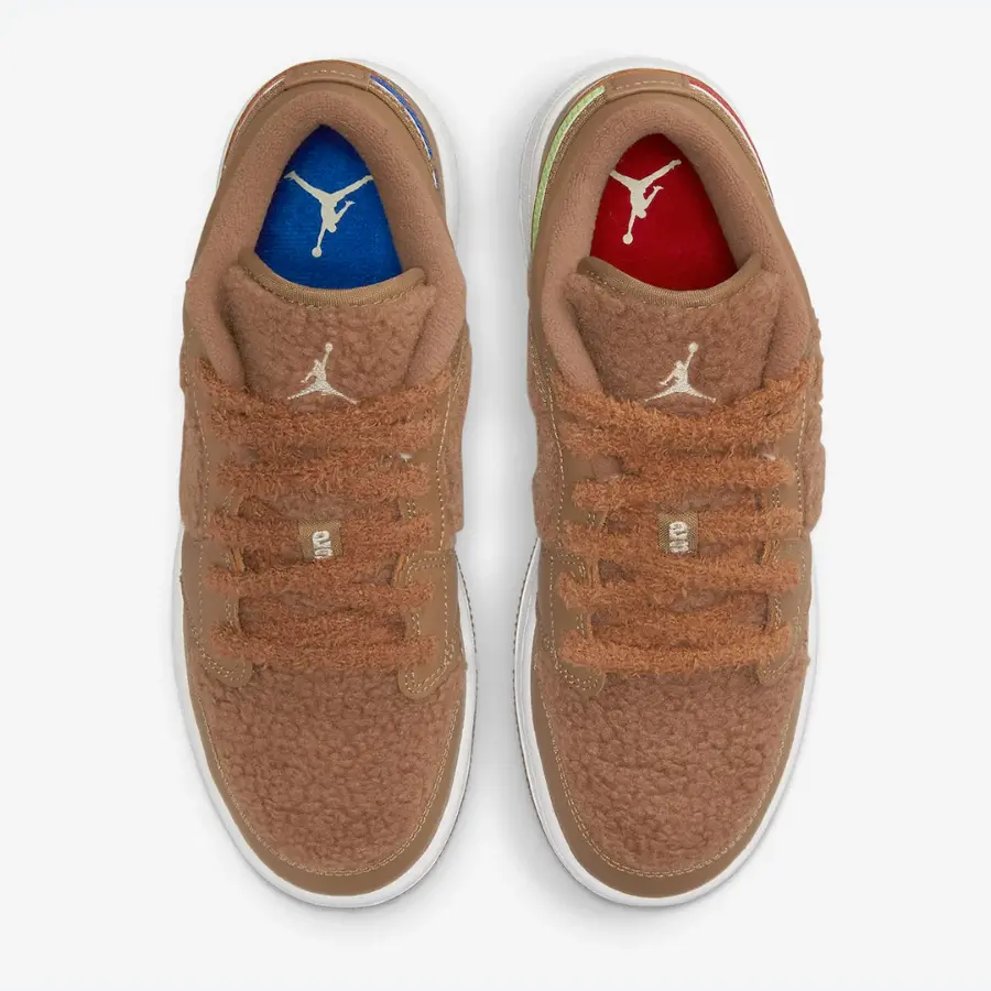 Alternative view of Giày Nike Air Jordan 1 Low Utility GS 'Teddy Bear' DO2233-264