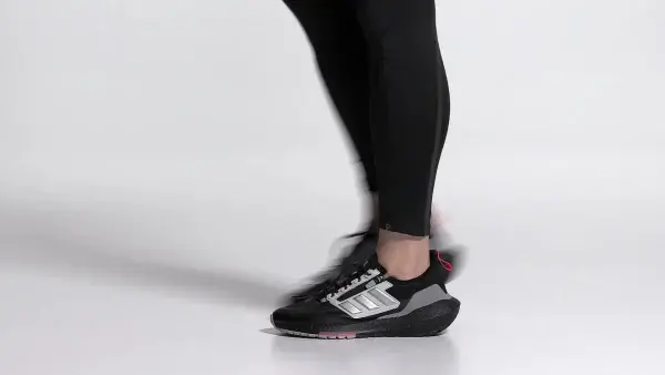 Alternative view of Giày Adidas Wmns Sambarose 'Patent Black' GX5549