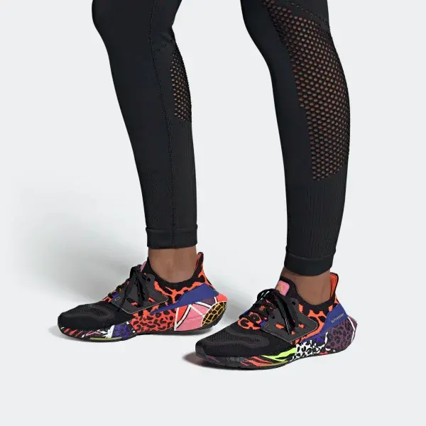 Alternative view of Giày Adidas Ultra Boost 22 'Rich Mnisi' GW0944