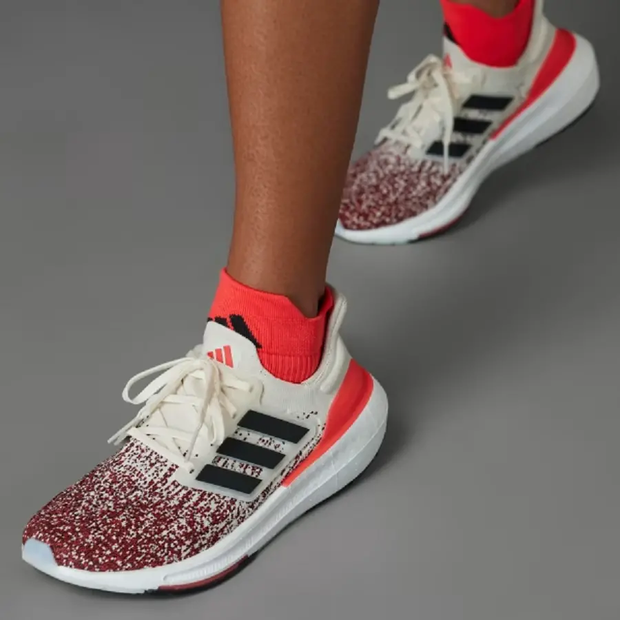 Giày Adidas UltraBoost Light 'Chalk Bright Red Gradient' IE1689 - Ảnh 4