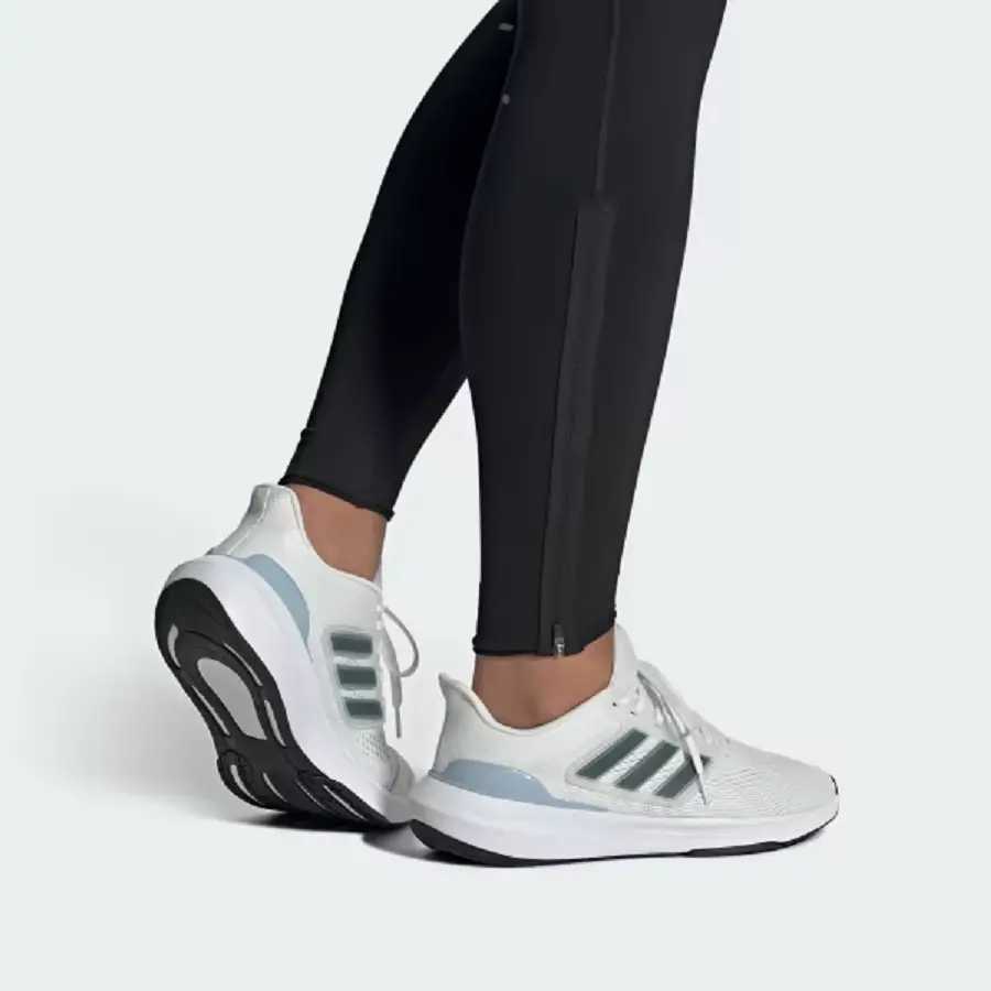 Alternative view of Giày Adidas Ultrabounce 'White Blue Carbon' ID2259