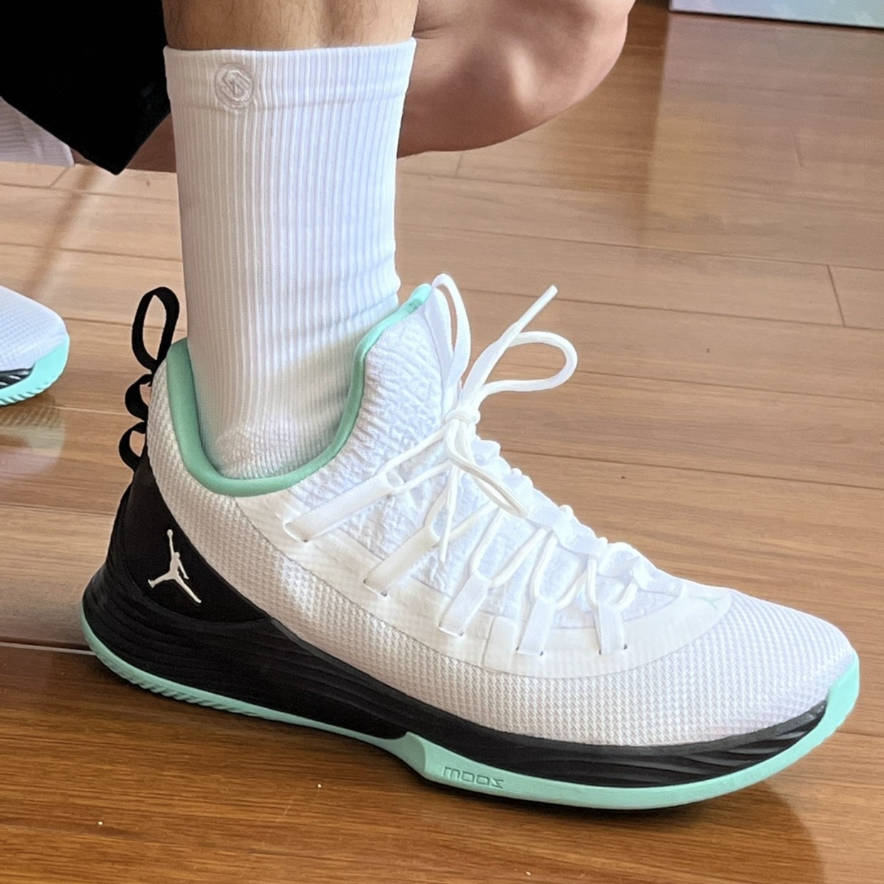 Giày Nike Air Jordan Ultra Fly 2 Low ‘White’ AH8110-114 - Ảnh 3