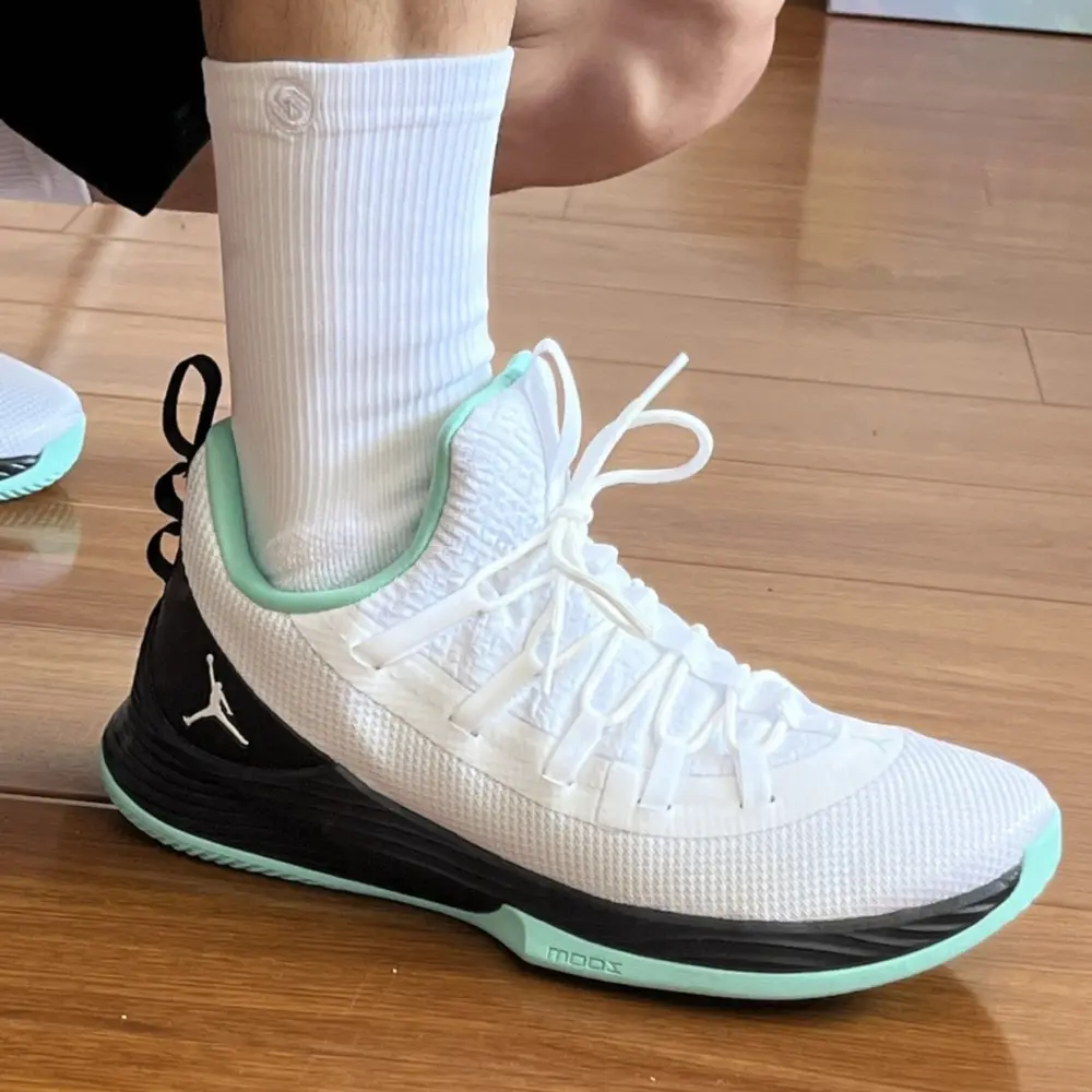 Giày Nike Air Jordan Ultra Fly 2 Low ‘White’ AH8110-114 - Ảnh 3