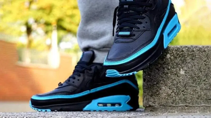 Alternative view of Giày Nike Undefeated x Air Max 90 'Black Blue Fury' CJ7197-002