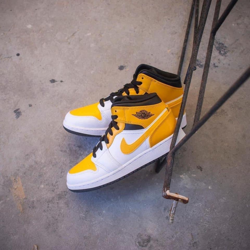 Giày Nike Air Jordan 1 Mid 'University Gold' 554724-170 - Ảnh 3
