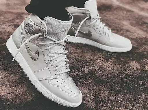 Alternative view of Giày Nike Air Jordan 1 Retro High CO Japan 'Neutral Grey' (2020) DC1788-029