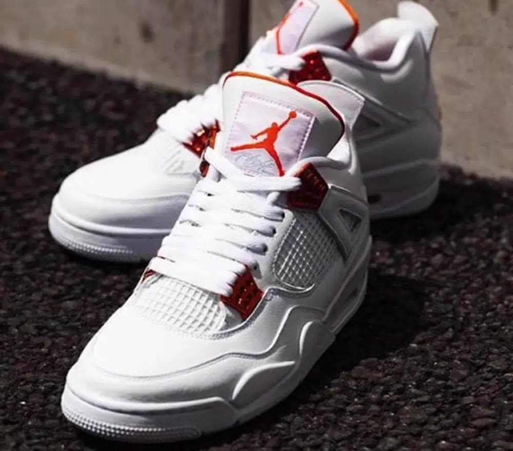 Alternative view of Giày Nike Air Jordan 4 Retro 'Orange Metallic' CT8527-118