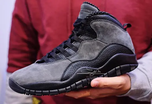 Alternative view of Giày Nike Air Jordan 10 Retro 'Shadow 2018' 310805-002
