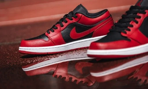 Giày Nike Air Jordan 1 Low GS 'Reverse Bred' 553560-606 - Ảnh 4