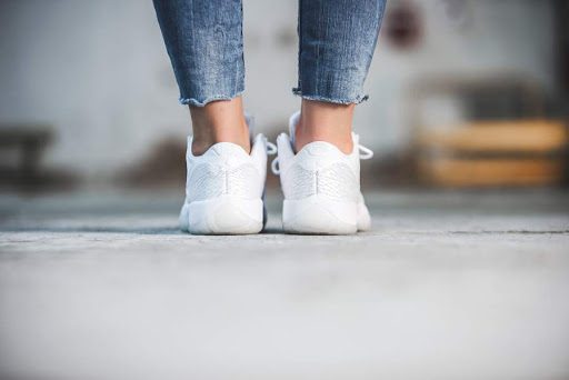 Giày Nike Air Jordan 11 Retro Low 'Heiress Pure Platinum' 897331-100 - Ảnh 5