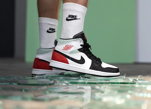 Giày Nike Air Jordan 1 Mid SE 'Union Black Toe' 852542-100 - Ảnh 4