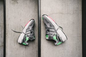 Alternative view of Giày Adidas 'Yung 96' Watermelon F35020