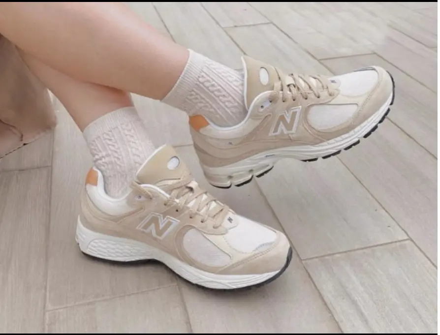 Alternative view of Giày New Balance 2002R Big Kid 'Incense Sandstone' GC2002EF