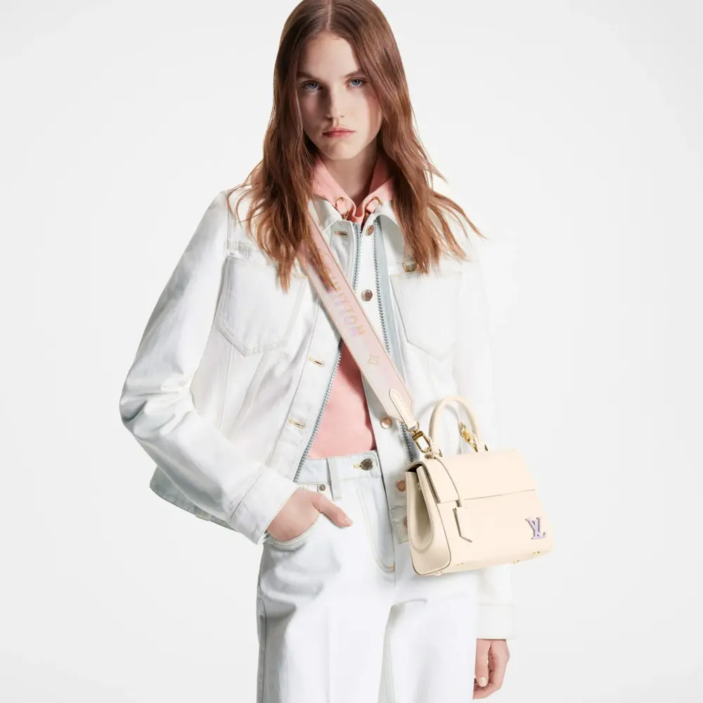 Túi Louis Vuitton Cluny Mini 'Quartz White' M22946 - Ảnh 8