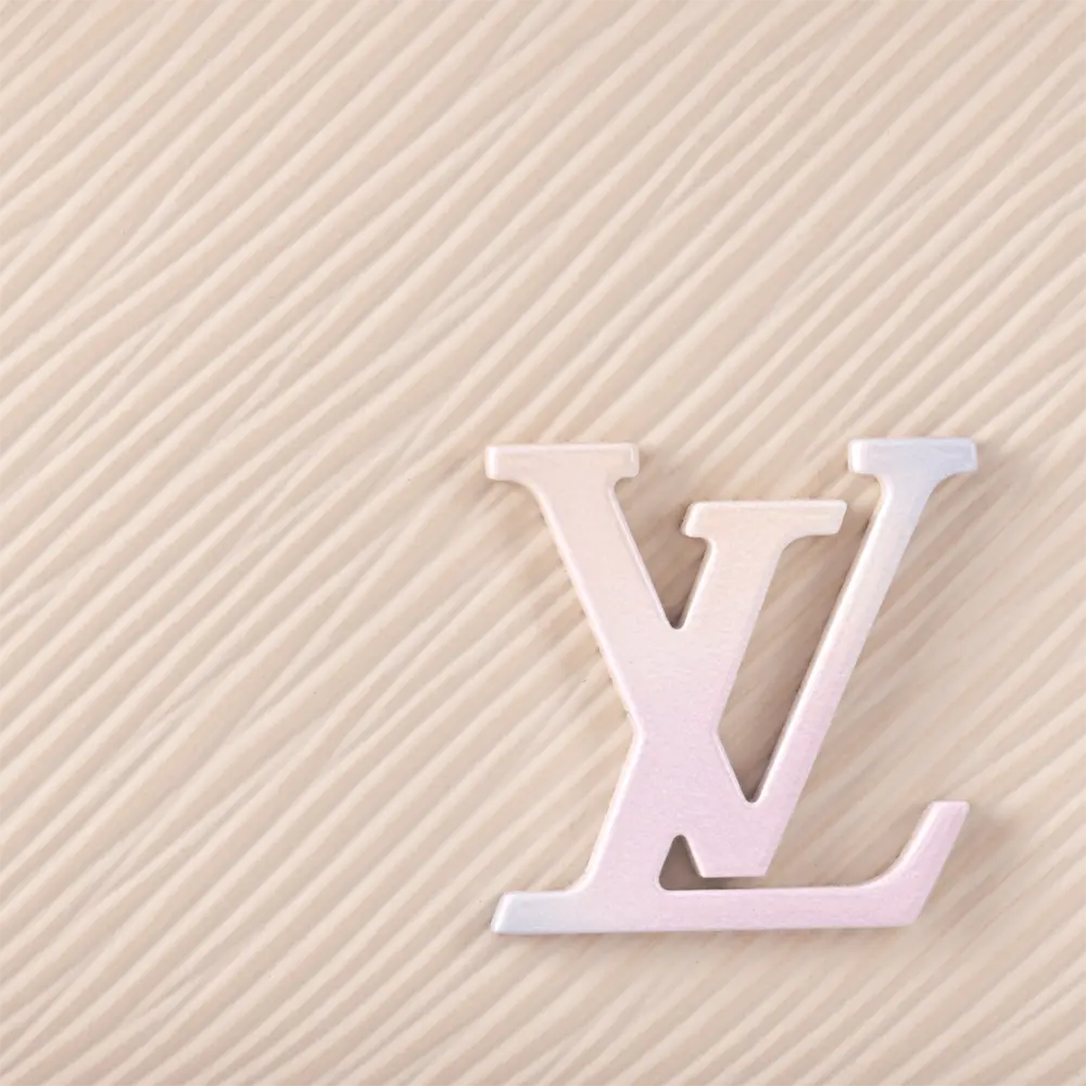 Túi Louis Vuitton Cluny Mini 'Quartz White' M22946 - Ảnh 3