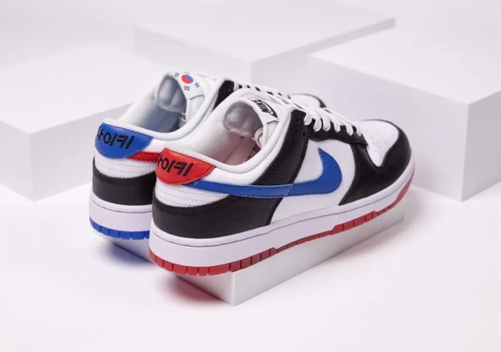 Alternative view of Giày Nike Dunk Low 'Seoul' DM7708-100