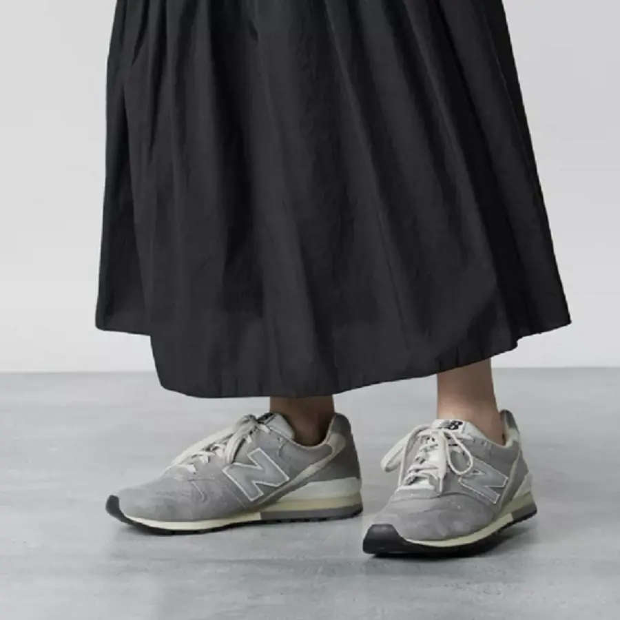 Alternative view of Giày New Balance 996 ‘Gray’ CM996RV2