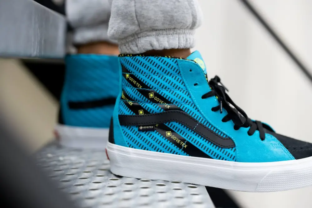 Giày Vans Sk8-Hi Gore-Tex Hawaian 'Ocean Black-True White' VN0A4V9X2UL - Ảnh 5