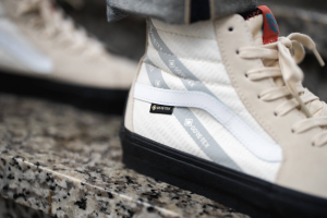 Alternative view of Giày Vans Sk8-Hi GTX 'Turtle Dove' VN0A4VJD23G