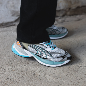 Alternative view of Giày Puma Velophasis Phased 'White Porcelain' 389365-01