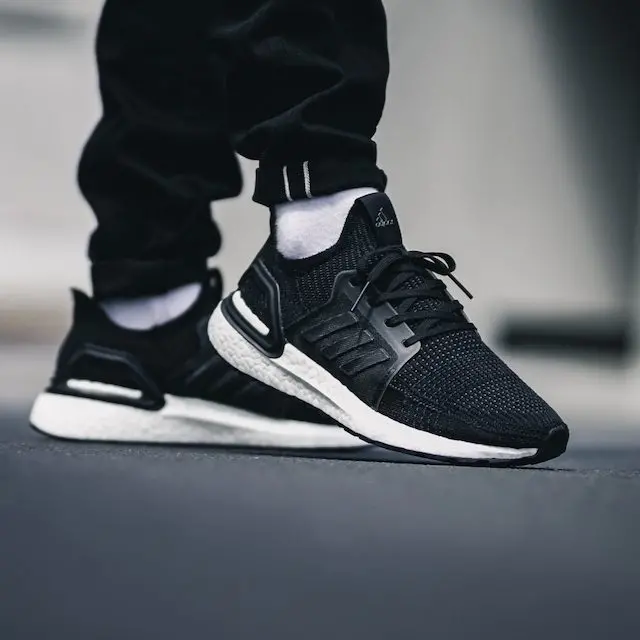 Alternative view of Giày Adidas Ultra Boost 2019 Core Black Grey Five G54009