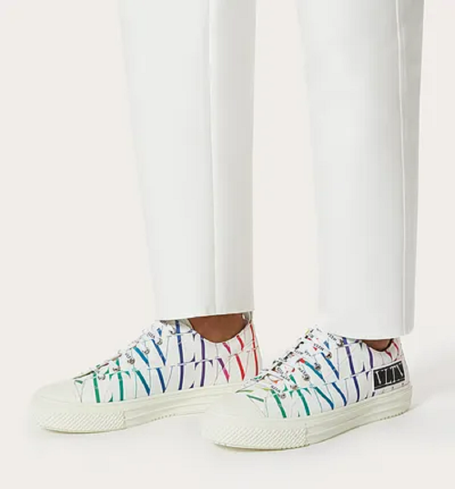 Giày Valentino Giggies Low 'VLTN Times Allover Print White Multi' - Ảnh 2