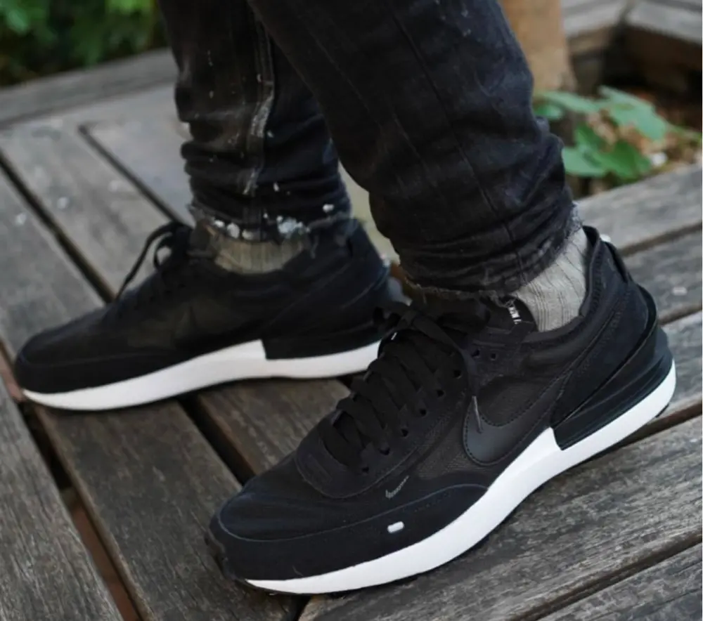 Alternative view of Giày Nike Waffle One 'Black' DA7995-001